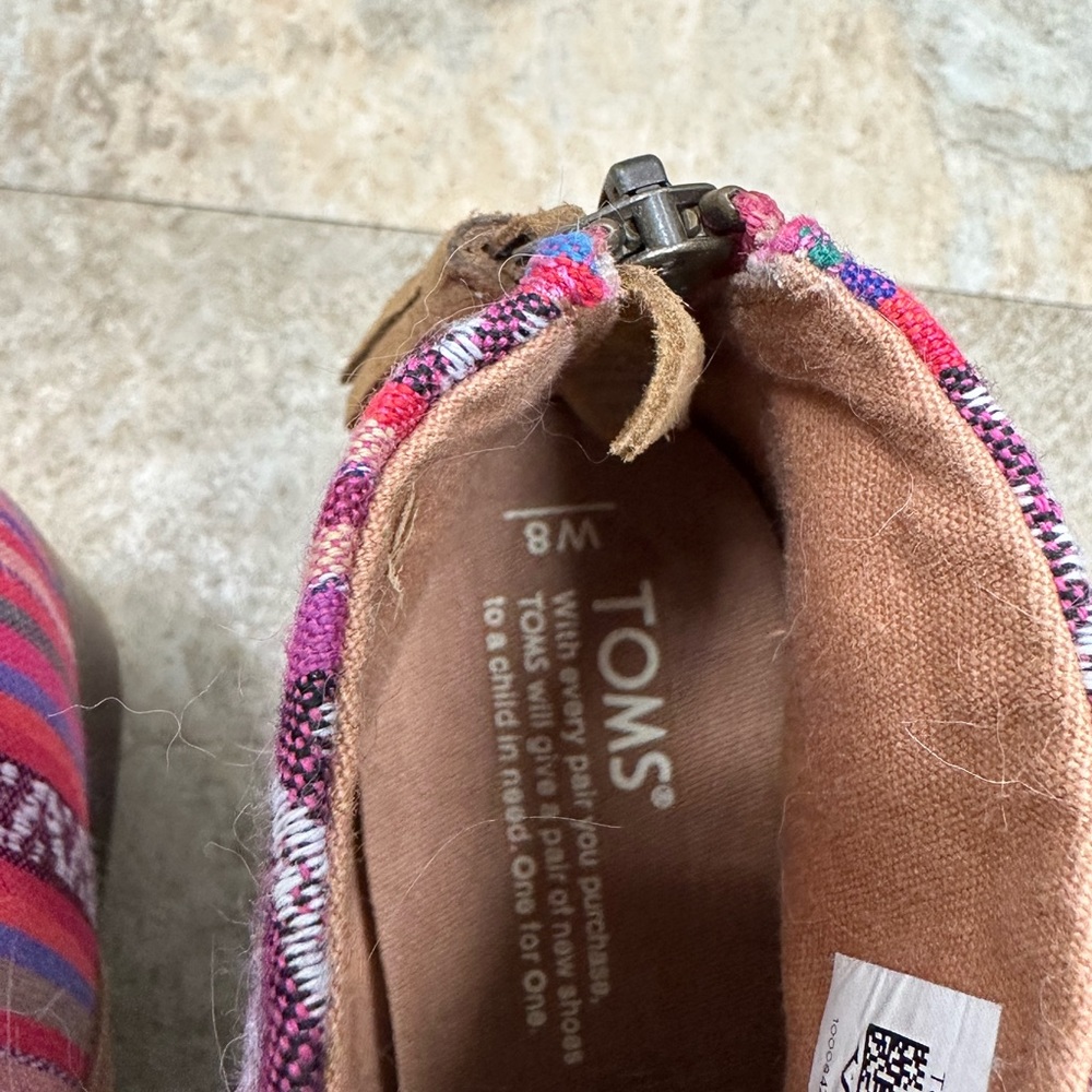 TOMS boots.